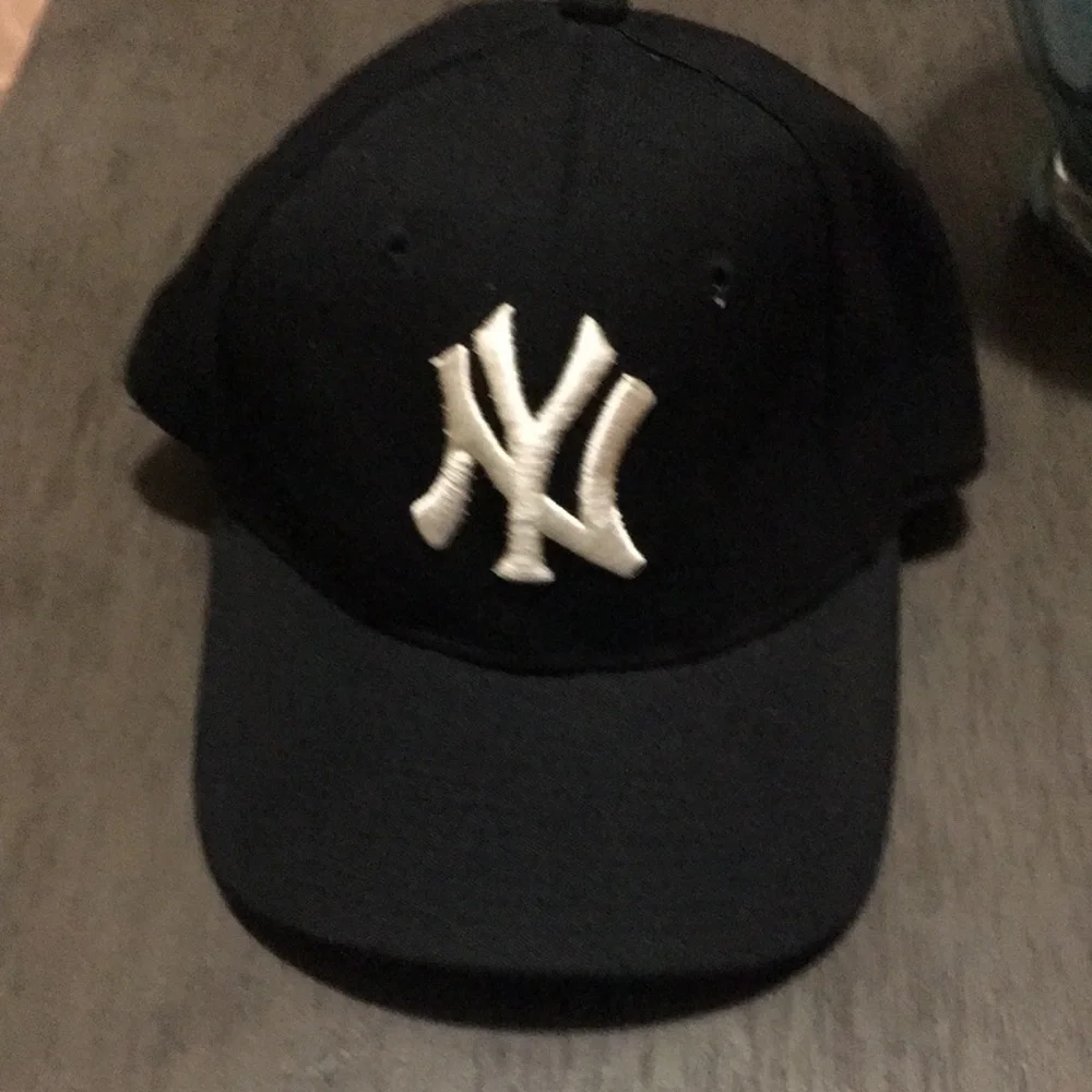 Urban Rapper NY yankees cap - Picture 1 of 5